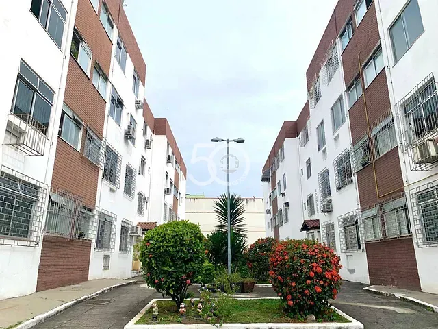 Apartamento 2 quartos e 1 banheiro, à venda, no bairro Irajá em Rio de Janeiro
