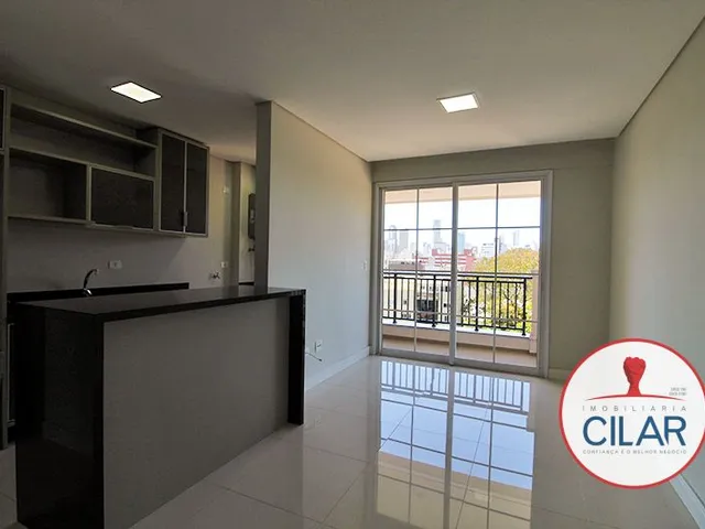 Apartamento 2 quartos e 2 banheiros, à venda, no bairro Mercês em Curitiba