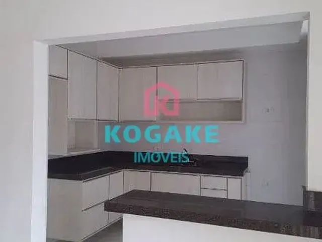 Apartamento com 93m² 3 quartos e 2 banheiros, à venda ou para alugar, no bairro Centro em Jacareí