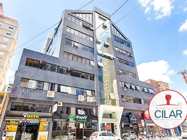 Apartamento 1 quarto e 1 banheiro, à venda, no bairro Centro em Curitiba