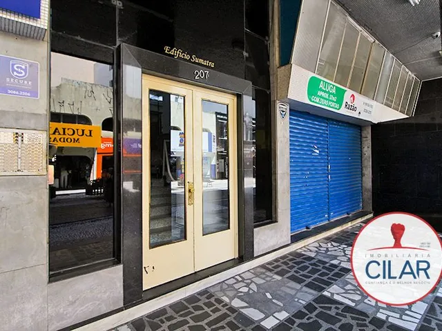 Apartamento 3 quartos e 2 banheiros, à venda, no bairro Centro em Curitiba