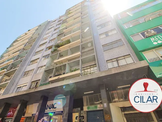 Apartamento 3 quartos e 2 banheiros, à venda, no bairro Centro em Curitiba