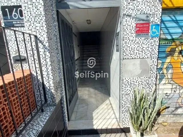 Apartamento com 110m² 2 quartos e 1 banheiro, para alugar, no bairro Centro em Niterói
