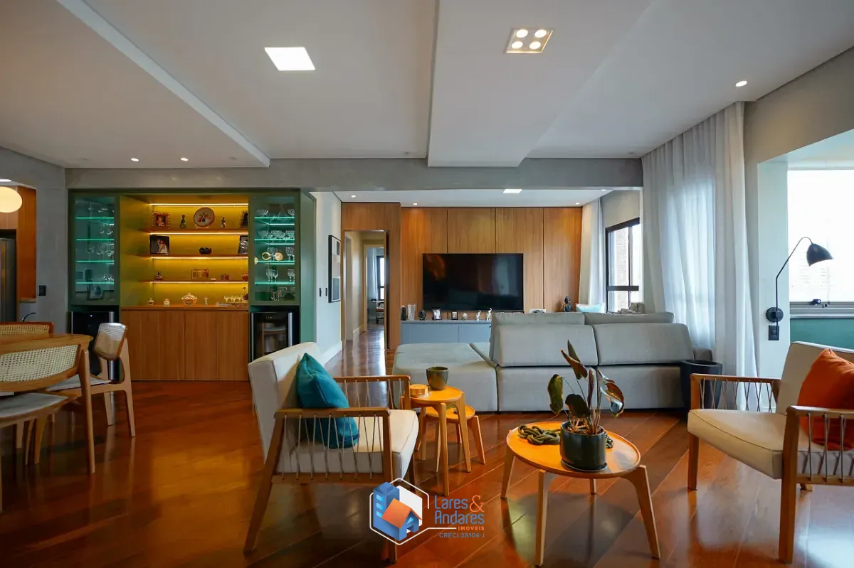 Apartamento, 3 quartos, 156 m² - Foto 1