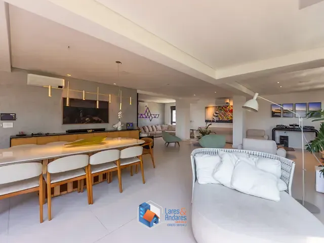 Apartamento com 270m² 4 quartos e 6 banheiros, à venda, no bairro Chácara Santo Antônio em São Paulo