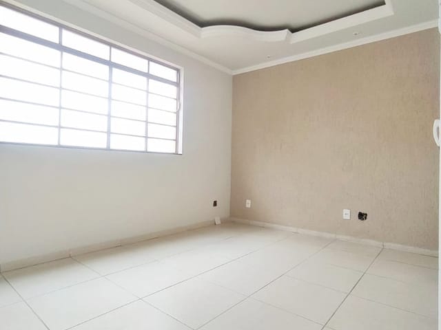 Foto do Apartamento - Apartamento com 03 quartos sendo 02 com armários e 02 vagas cobertas, Bairro São João Batista, Belo Horizonte | Deltalar Imóveis