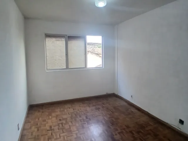 Foto do Apartamento - VAZ LOBO - ÓTIMO APARTAMENTO COM 2 QUARTOS, SALA, BANHEIRO, COZINHA, ÁREA DE SERVIÇO, GARAGEM E JUNTO AO COMÉRCIO. | Hilmar