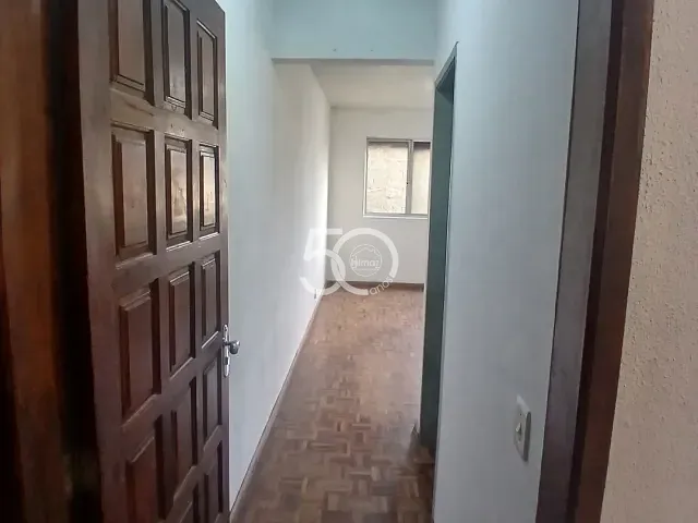 Apartamento com 47m² 2 quartos e 1 banheiro, para alugar, no bairro Vaz Lobo em Rio de Janeiro