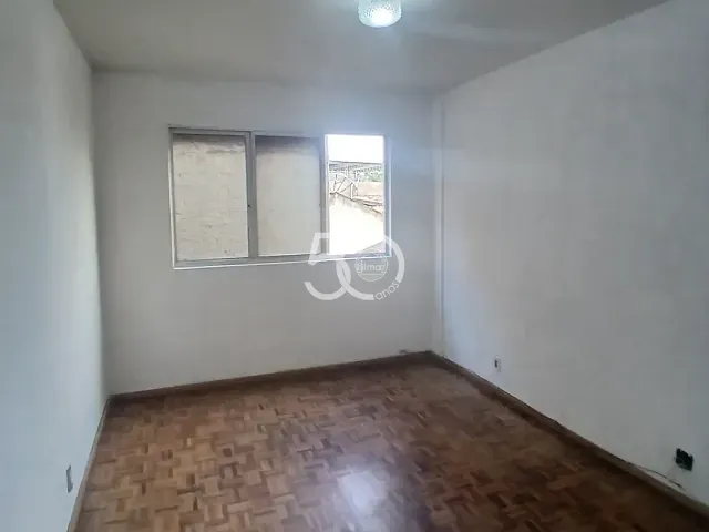 Apartamento com 47m² 2 quartos e 1 banheiro, para alugar, no bairro Vaz Lobo em Rio de Janeiro