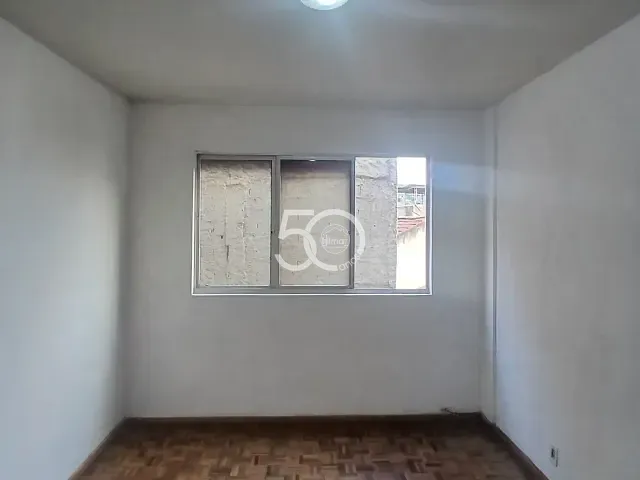 Apartamento com 47m² 2 quartos e 1 banheiro, para alugar, no bairro Vaz Lobo em Rio de Janeiro