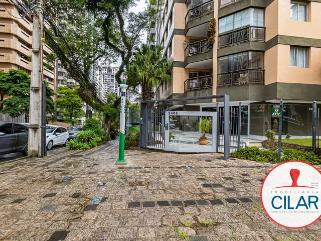 Apartamento 2 quartos e 4 banheiros, à venda, no bairro Água Verde em Curitiba
