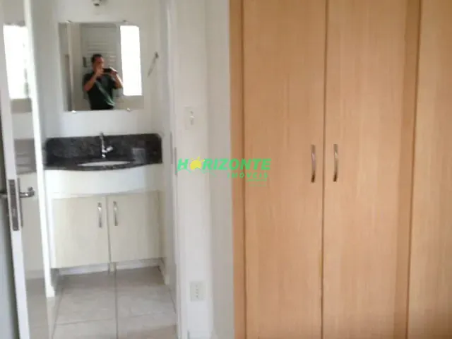 Apartamento com 45m² 1 quarto e 1 banheiro, para alugar, no bairro Centro em São José dos Campos