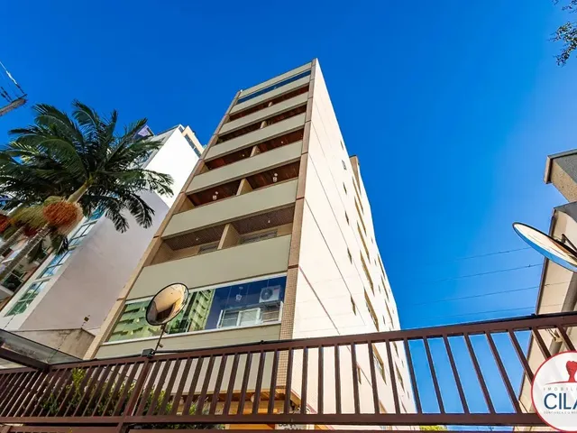 Apartamento 2 quartos e 2 banheiros, à venda, no bairro Centro em Curitiba