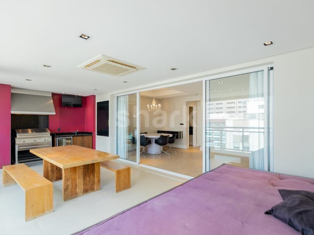 Apartamento com 168m² 2 quartos e 4 banheiros, à venda ou para alugar, no bairro Itaim Bibi em São Paulo