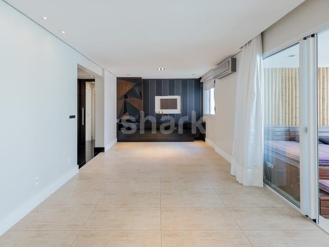 Apartamento com 168m² 2 quartos e 4 banheiros, à venda ou para alugar, no bairro Itaim Bibi em São Paulo