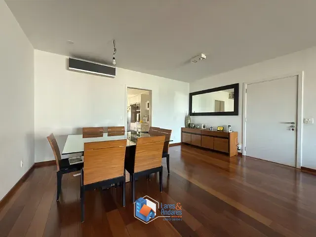 Apartamento com 273m² 3 quartos e 5 banheiros, à venda, no bairro Campo Belo em São Paulo