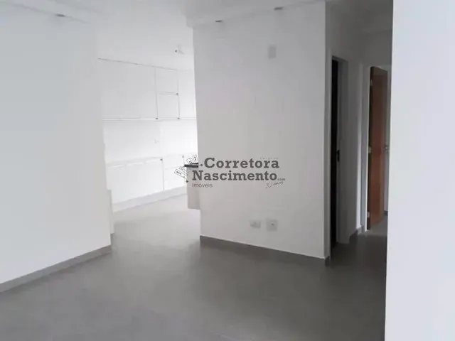 Apartamento 2 quartos e 2 banheiros, para alugar, no bairro Condomínio Royal Park em São José dos Campos