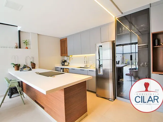 Apartamento 2 quartos e 2 banheiros, à venda, no bairro Campo Comprido em Curitiba