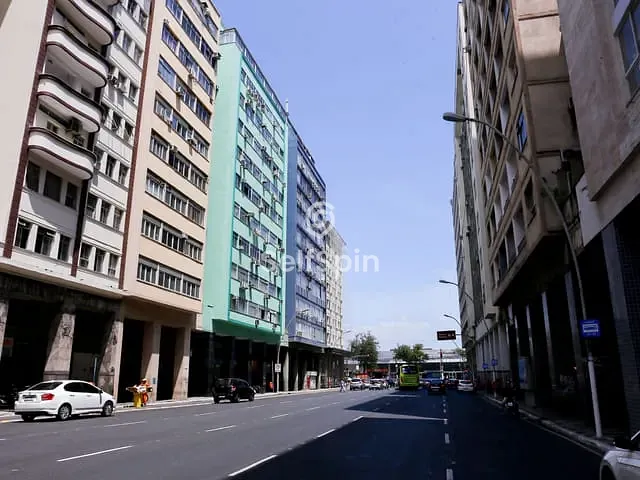 Apartamento 2 quartos e 1 banheiro, para alugar, no bairro Centro em Niterói