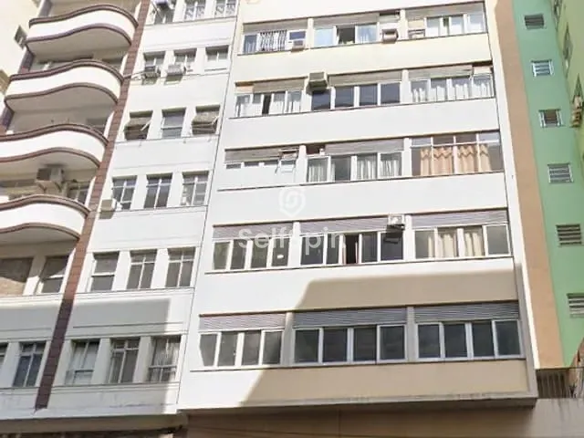 Apartamento 2 quartos e 1 banheiro, para alugar, no bairro Centro em Niterói