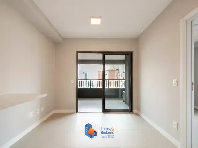 Apartamento com 37m² 1 quarto e 1 banheiro, à venda, no bairro Vila Madalena em São Paulo