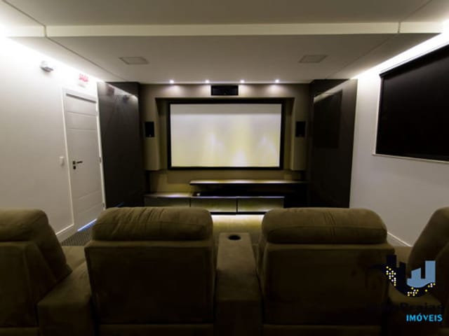 Apartamento à venda, no bairro Centro em Balneário Camboriú