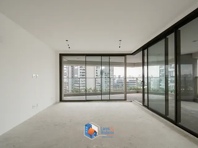 Apartamento com 221m² 3 quartos e 5 banheiros, à venda, no bairro Moema em São Paulo