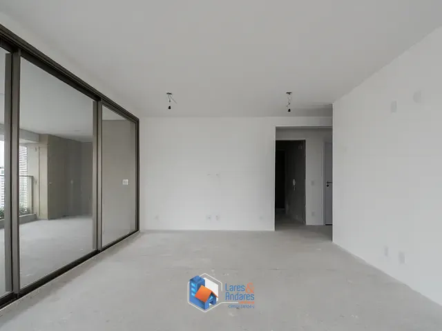 Apartamento com 221m² 3 quartos e 5 banheiros, à venda, no bairro Moema em São Paulo