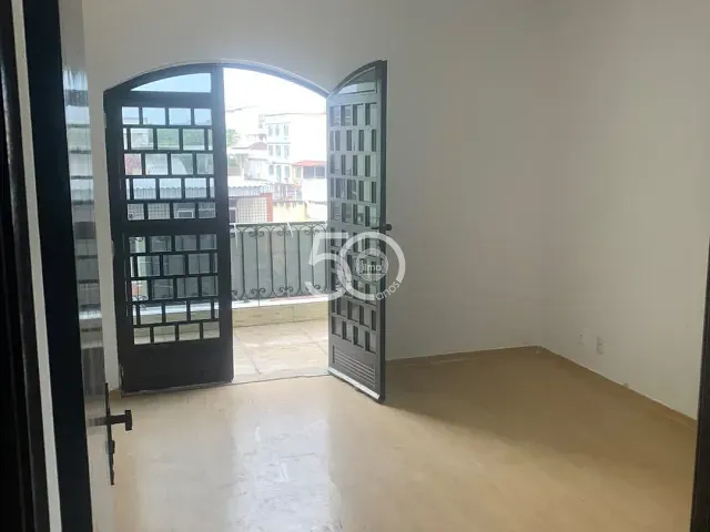 Apartamento com 75m² 2 quartos e 2 banheiros, para alugar, no bairro Irajá em Rio de Janeiro