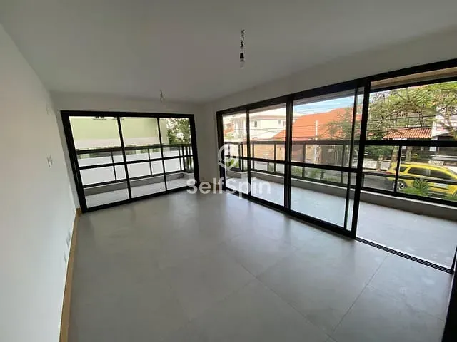 Apartamento 2 quartos e 3 banheiros, para alugar, no bairro Piratininga em Niterói