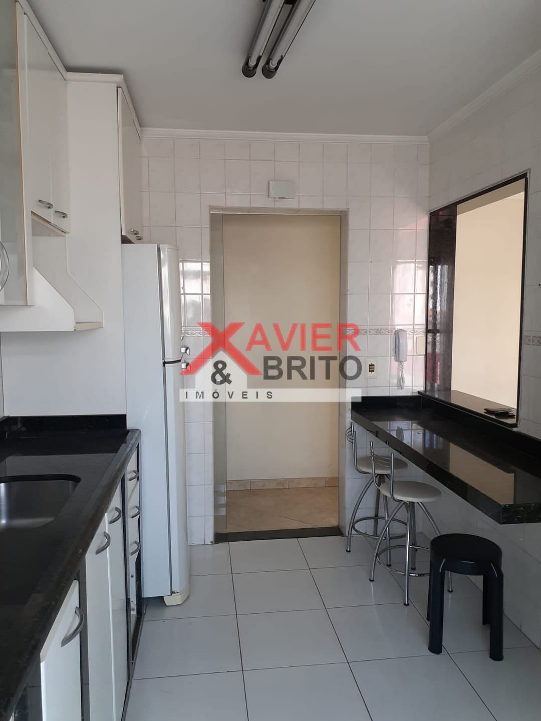 Apartamento à venda com 3 quartos, 75m² - Foto 9