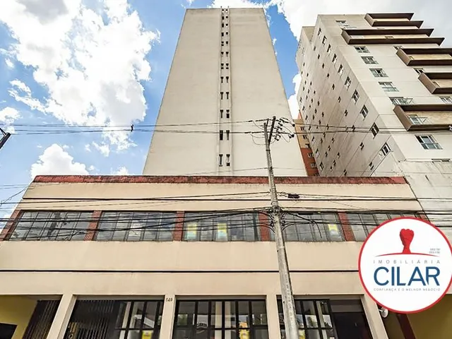 Apartamento 3 quartos e 2 banheiros, para alugar, no bairro Cristo Rei em Curitiba