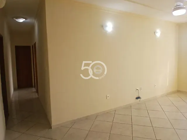 Apartamento com 88m² 2 quartos e 1 banheiro, para alugar, no bairro Irajá em Rio de Janeiro