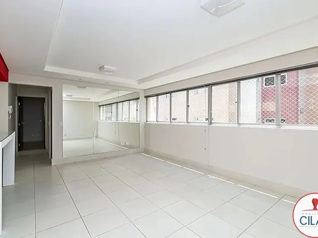 Apartamento 2 quartos e 1 banheiro, para alugar, no bairro Vila Izabel em Curitiba