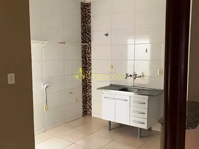 Apartamento com 120m² 3 quartos e 2 banheiros, à venda, no bairro Residencial Mombaça em Pindamonhangaba