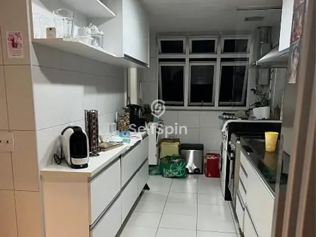 Apartamento 3 quartos e 2 banheiros, para alugar, no bairro Piratininga em Niterói