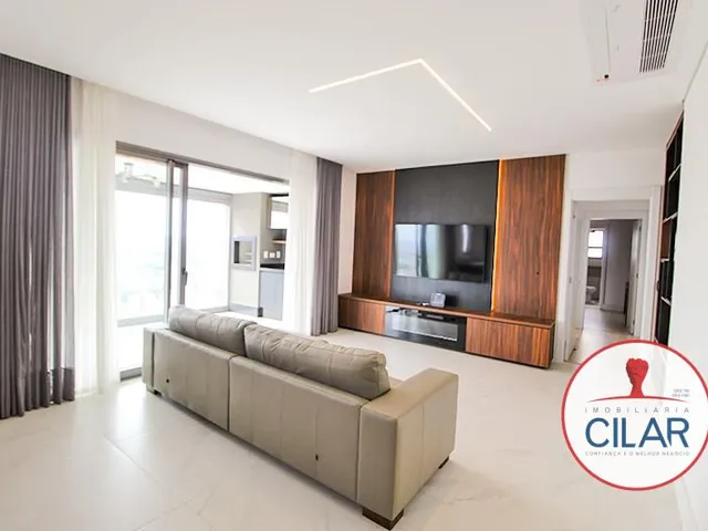 Apartamento 3 quartos e 4 banheiros, para alugar, no bairro Água Verde em Curitiba