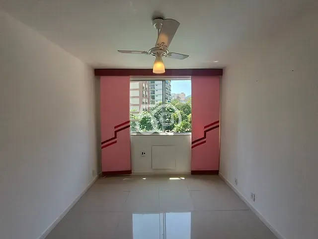 Apartamento 2 quartos e 2 banheiros, para alugar, no bairro Freguesia (Jacarepaguá) em Rio de Janeiro