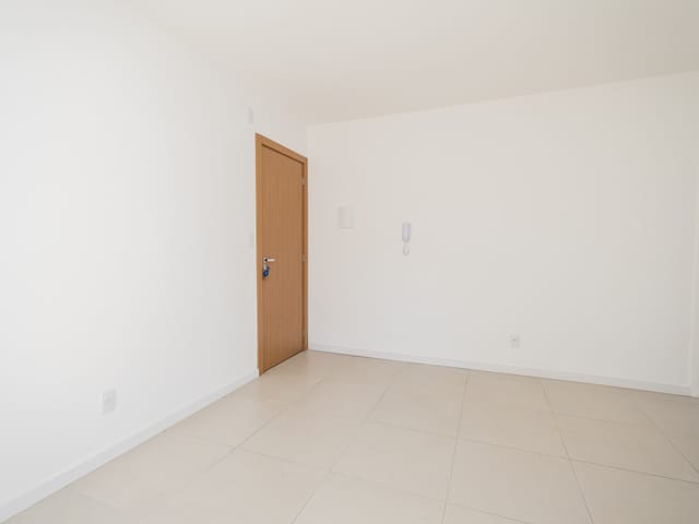 Apartamento com 62m² 2 quartos e 1 banheiro, para alugar, no bairro Centro em Pelotas
