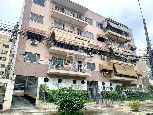 Apartamento 2 quartos e 2 banheiros, à venda, no bairro Irajá em Rio de Janeiro