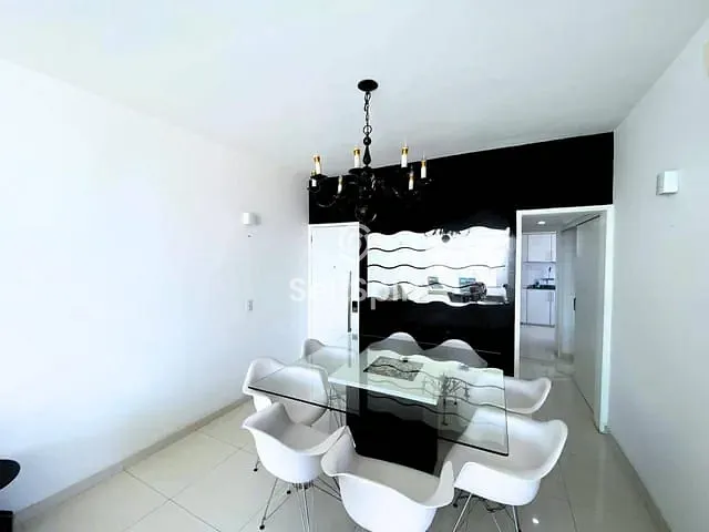 Apartamento 2 quartos e 2 banheiros, para alugar, no bairro Icaraí em Niterói