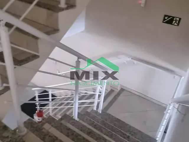 Apartamento com 80m² 2 quartos e 1 banheiro, à venda, no bairro Vila Homero Thon em Santo André