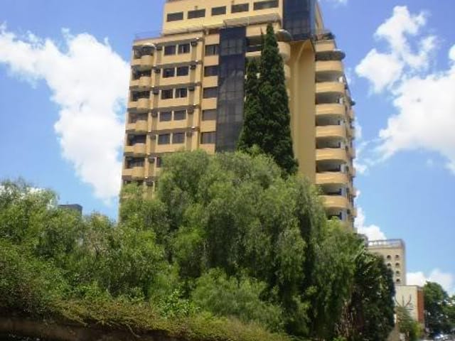 Foto do Apartamento - Apartamento à venda 3 Quartos, 3 Suites, 1 Vaga, 188M², Centro, Sorocaba - SP | Edifício Floresta Negra | Ary Proenca Negócios Imobiliários Ltda