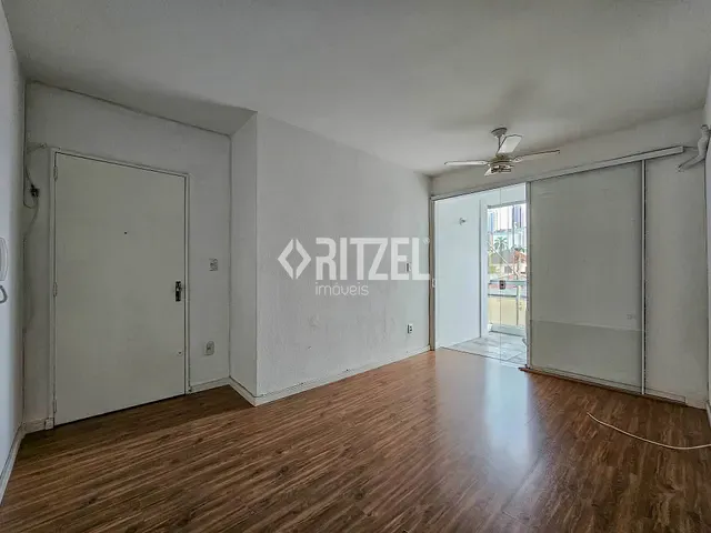 Apartamento 2 quartos e 1 banheiro, para alugar, no bairro Centro em Novo Hamburgo