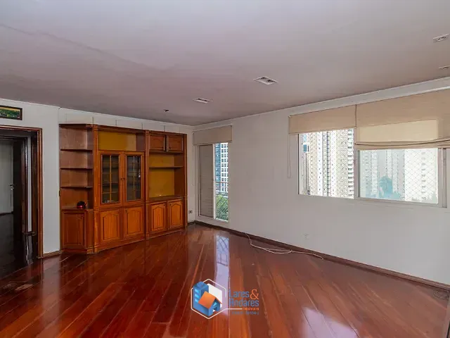 Apartamento com 80m² 2 quartos e 3 banheiros, à venda, no bairro Moema em São Paulo