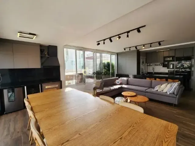 Cobertura / Penthouse 3 quartos e 4 banheiros, à venda, no bairro Vila Pompéia em São Paulo