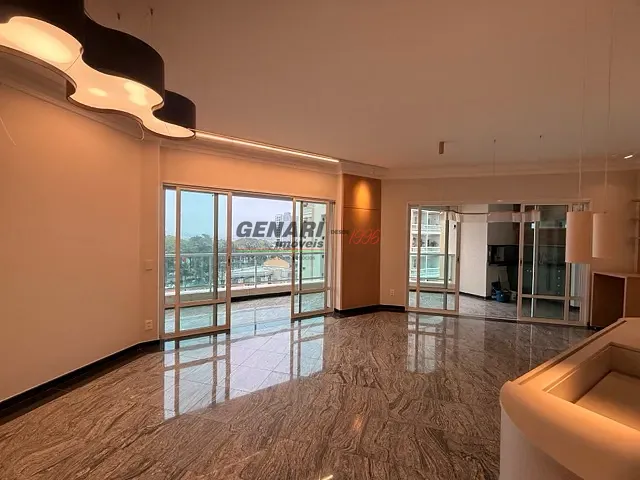 Apartamento com 430m² 4 quartos e 6 banheiros, à venda, no bairro Centro em Indaiatuba