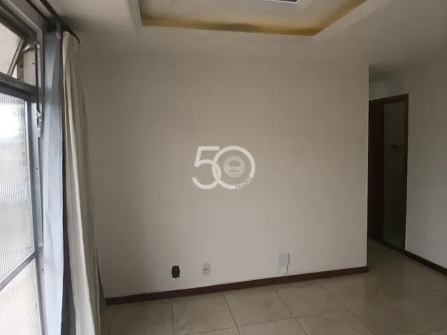 Apartamento com 78m² 2 quartos e 2 banheiros, para alugar, no bairro Irajá em Rio de Janeiro