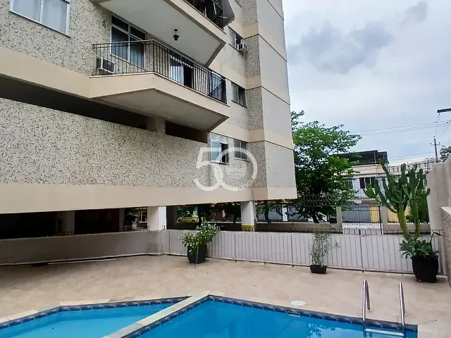 Apartamento com 74m² 2 quartos e 2 banheiros, para alugar, no bairro Irajá em Rio de Janeiro