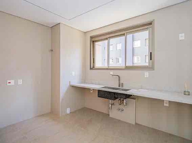 Apartamento com 270m² 4 quartos e 6 banheiros, à venda, no bairro Jardim Paulista em São Paulo
